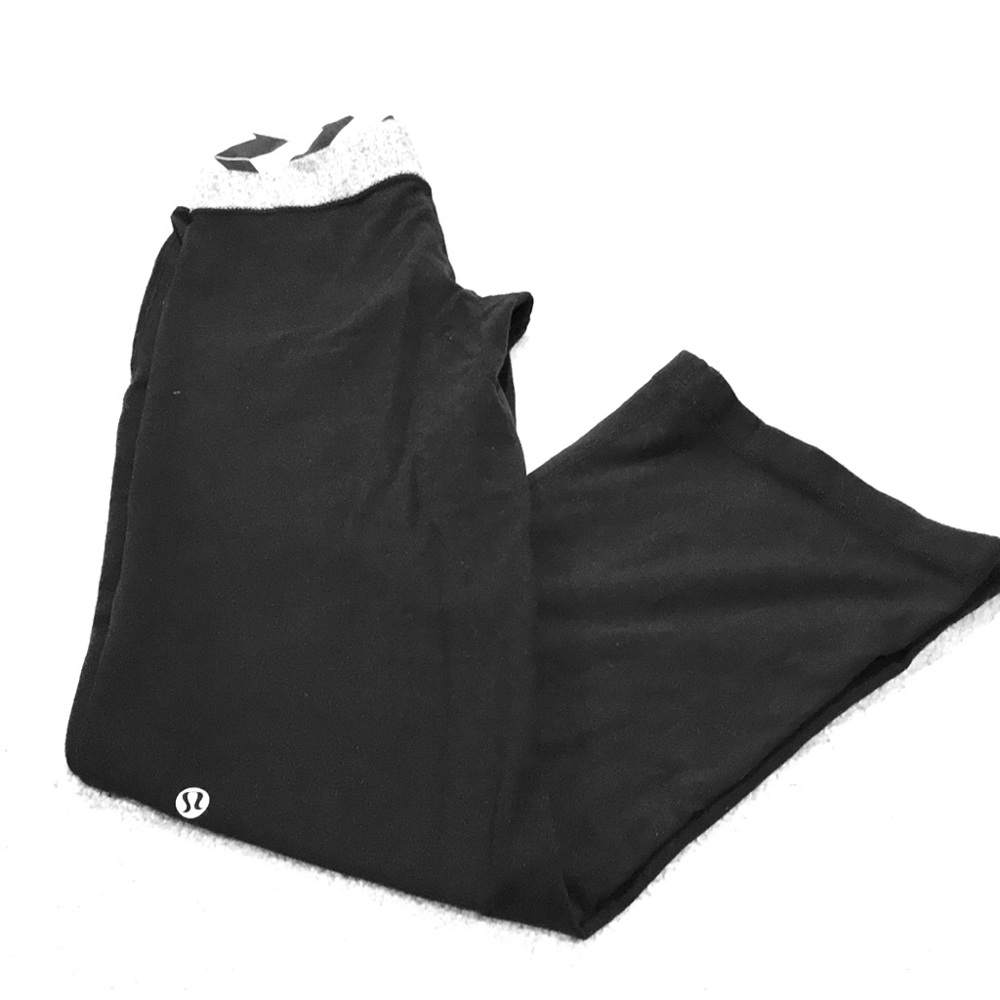 Lululemon yoga pants